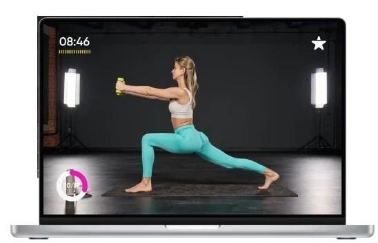 FitStars в браузере на ноутбуке: экран тренировки с таймером
